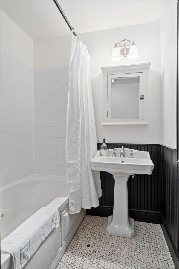 Hotel Mountain Brook Tannersville Екстериор снимка