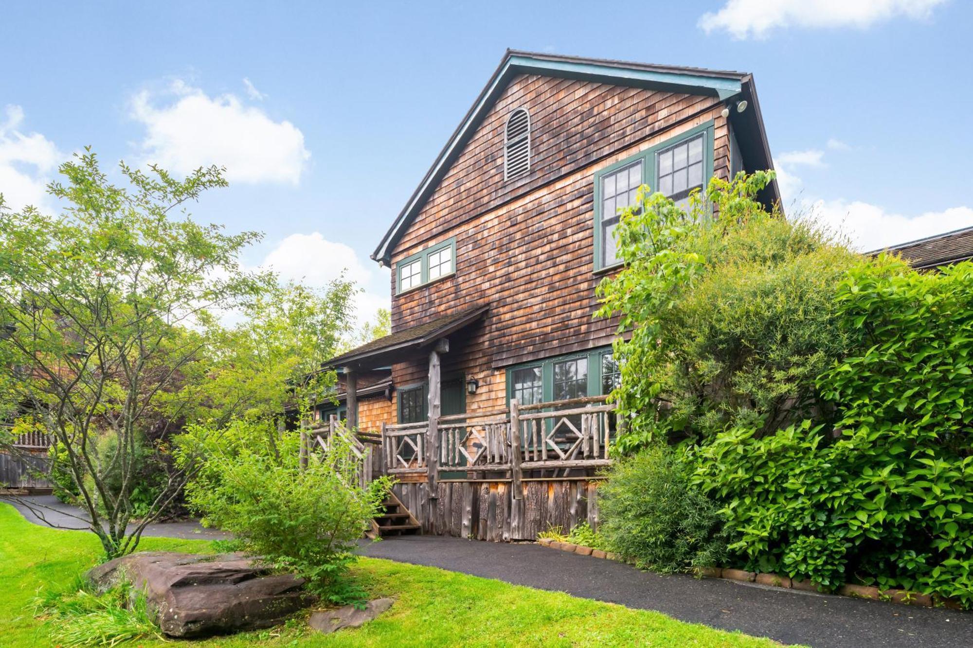 Hotel Mountain Brook Tannersville Екстериор снимка